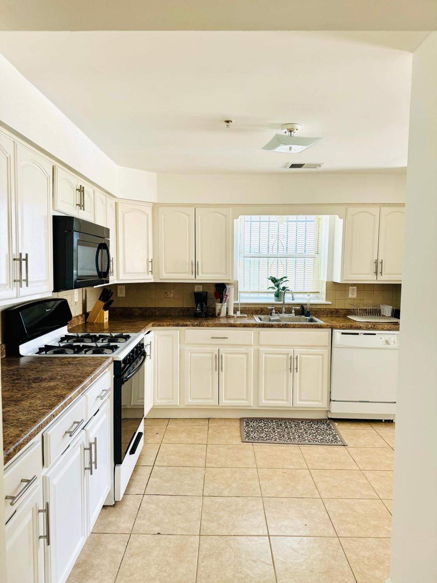 Cozy Evergreen Apartment By Newark Airport ภายนอก รูปภาพ